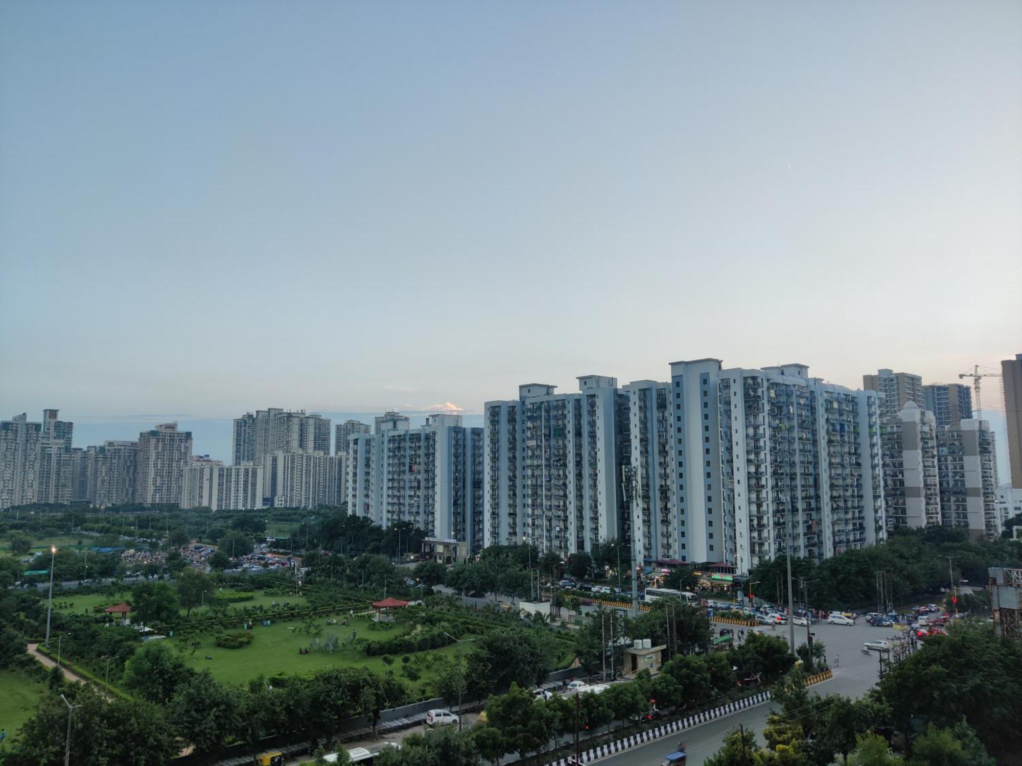 The Forest Stays-Luxury Studio Apartment In 노이다 외부 사진