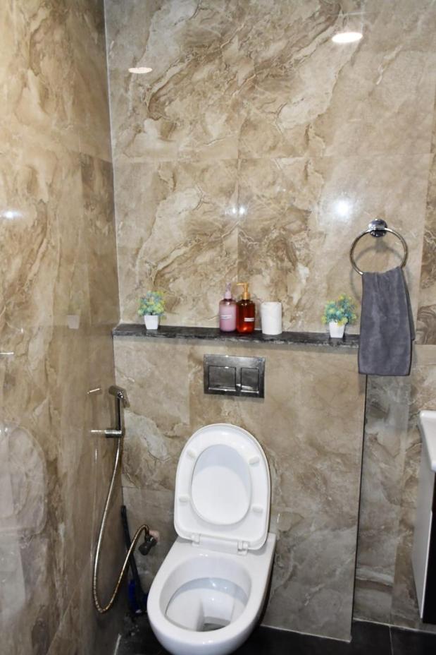 The Forest Stays-Luxury Studio Apartment In 노이다 외부 사진